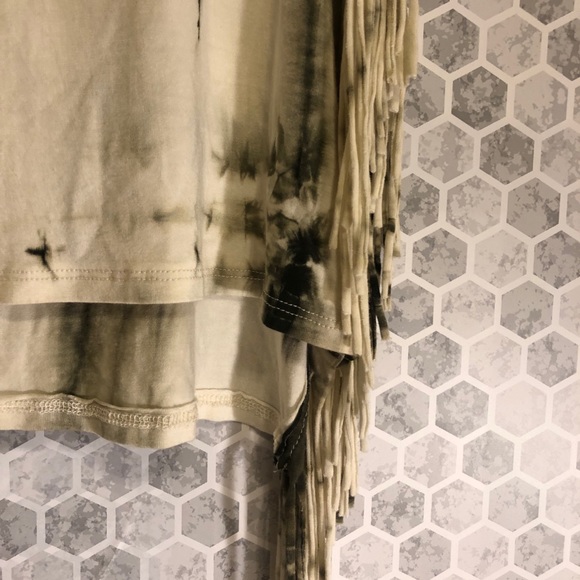 Entro Tie-Dye Fringe Top - Picture 3 of 7